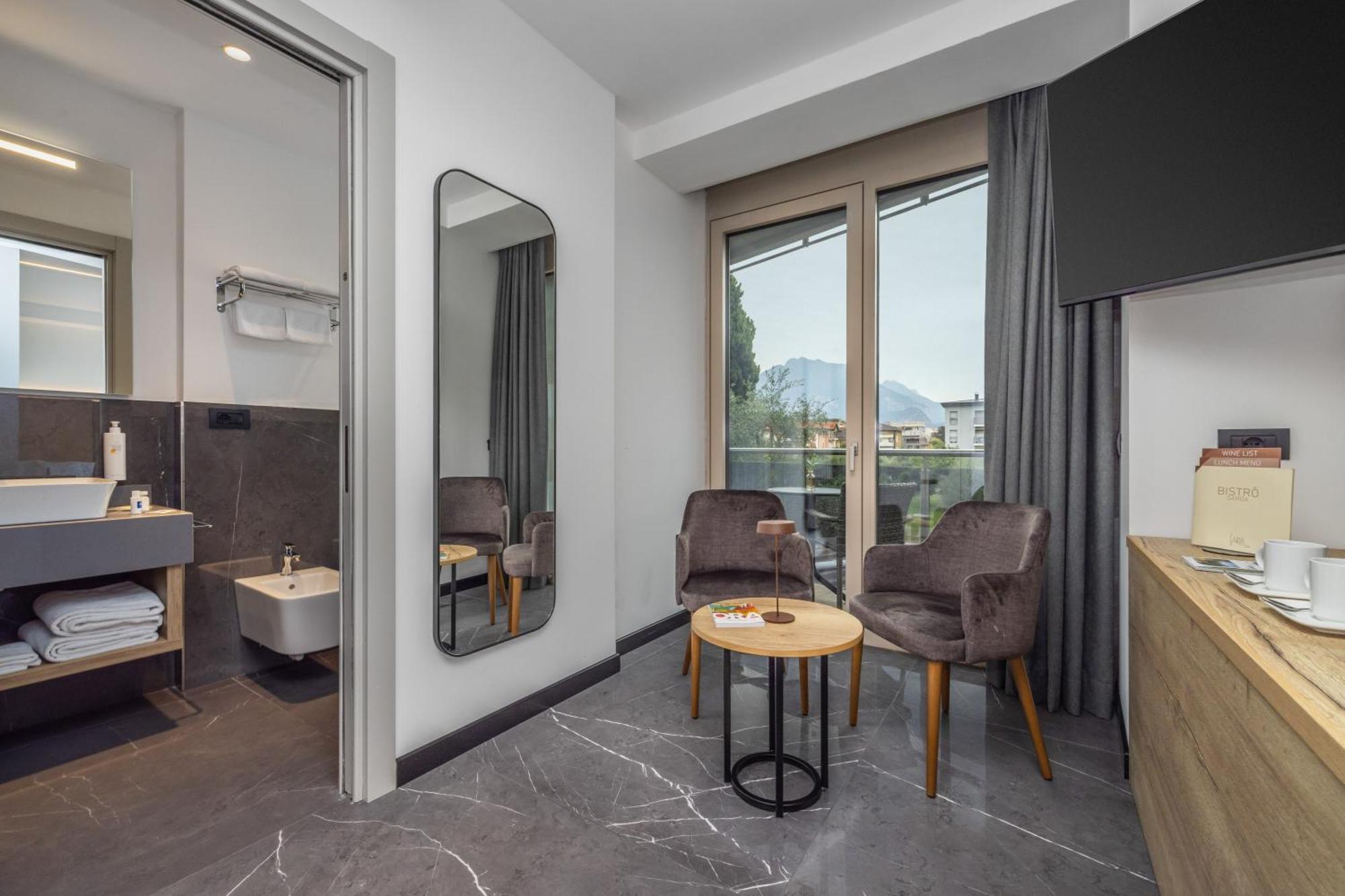 Garda Suite Hotel - Tonelli Hotels Riva del Garda Extérieur photo